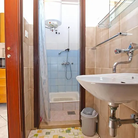 Fuer 3 Personen Ca 36 Qm In Fazana, Istrien Istrische Riviera Apartment *